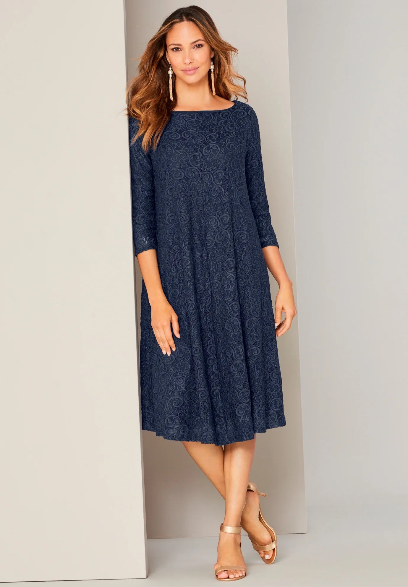 Plus Size Lace Swing Dress E9113