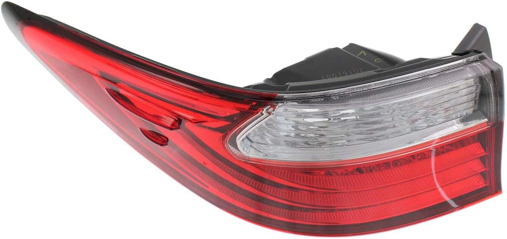 Tail Light Assembly Driver Side Outer U613