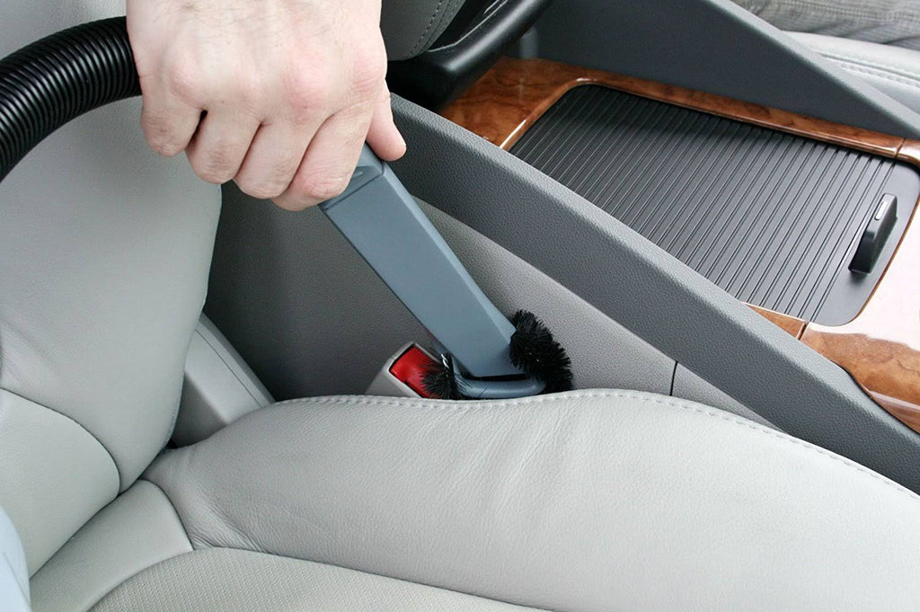 Hand-Held Vacuum E5846