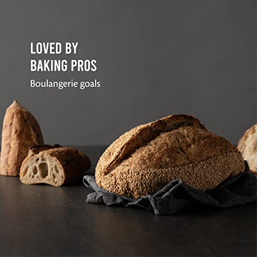 Cast Iron Bread Pan with Lid P604