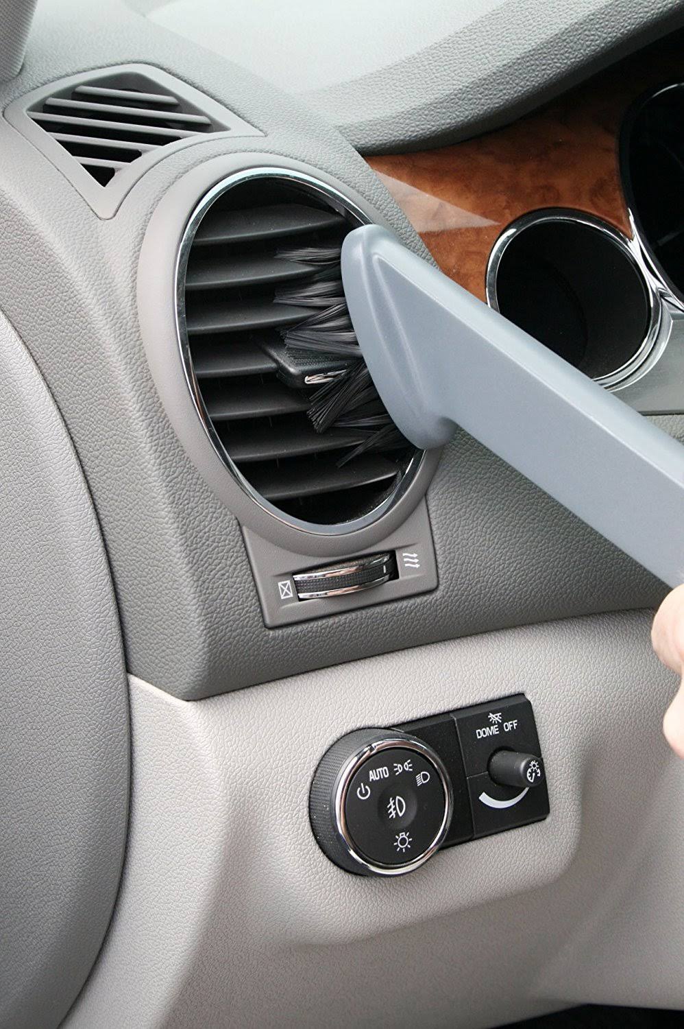 Hand-Held Vacuum E5846