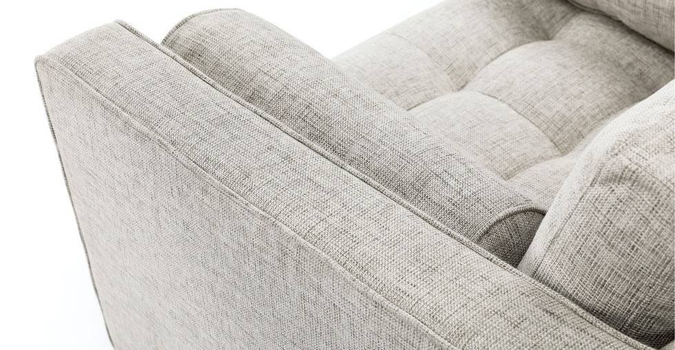 Ivory Tufted Chair with Bolsters S82377