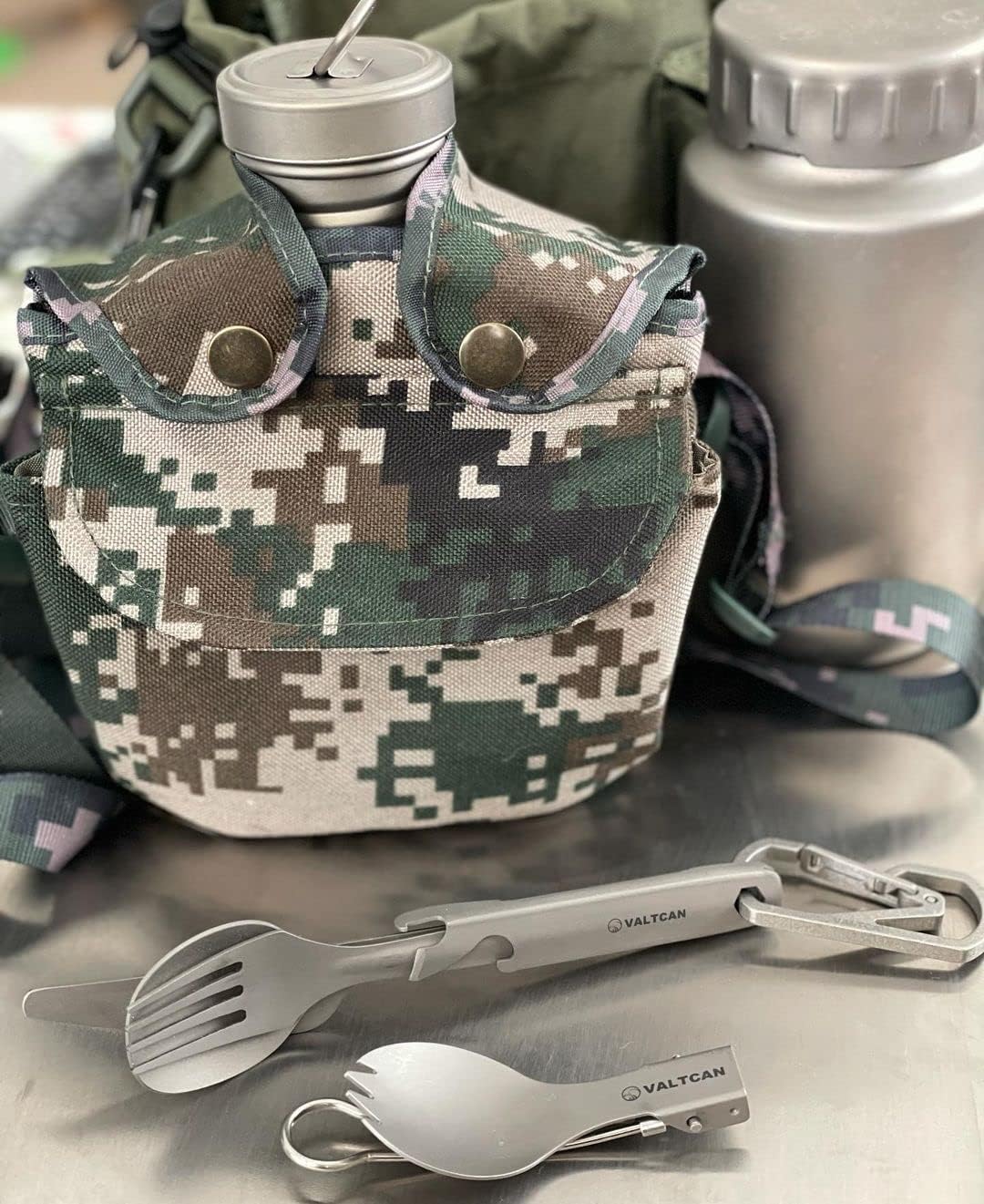 Titanium Canteen with Carry Case 1100ml 37oz Pack of 2 I76756