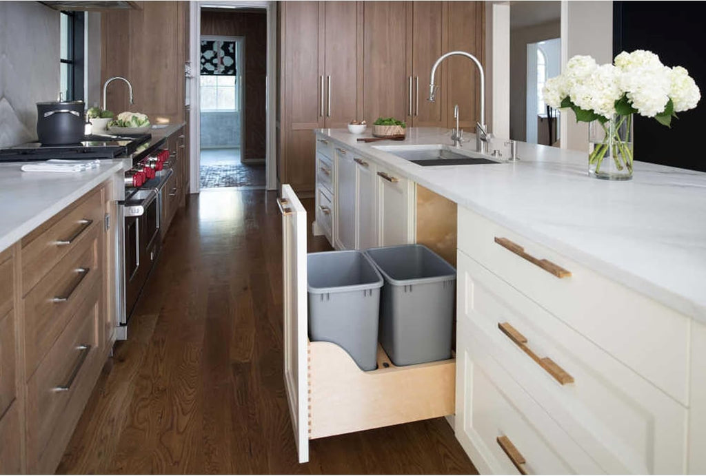 35 Qt 8.75 Gal Silver Pull Out Trash Can S687