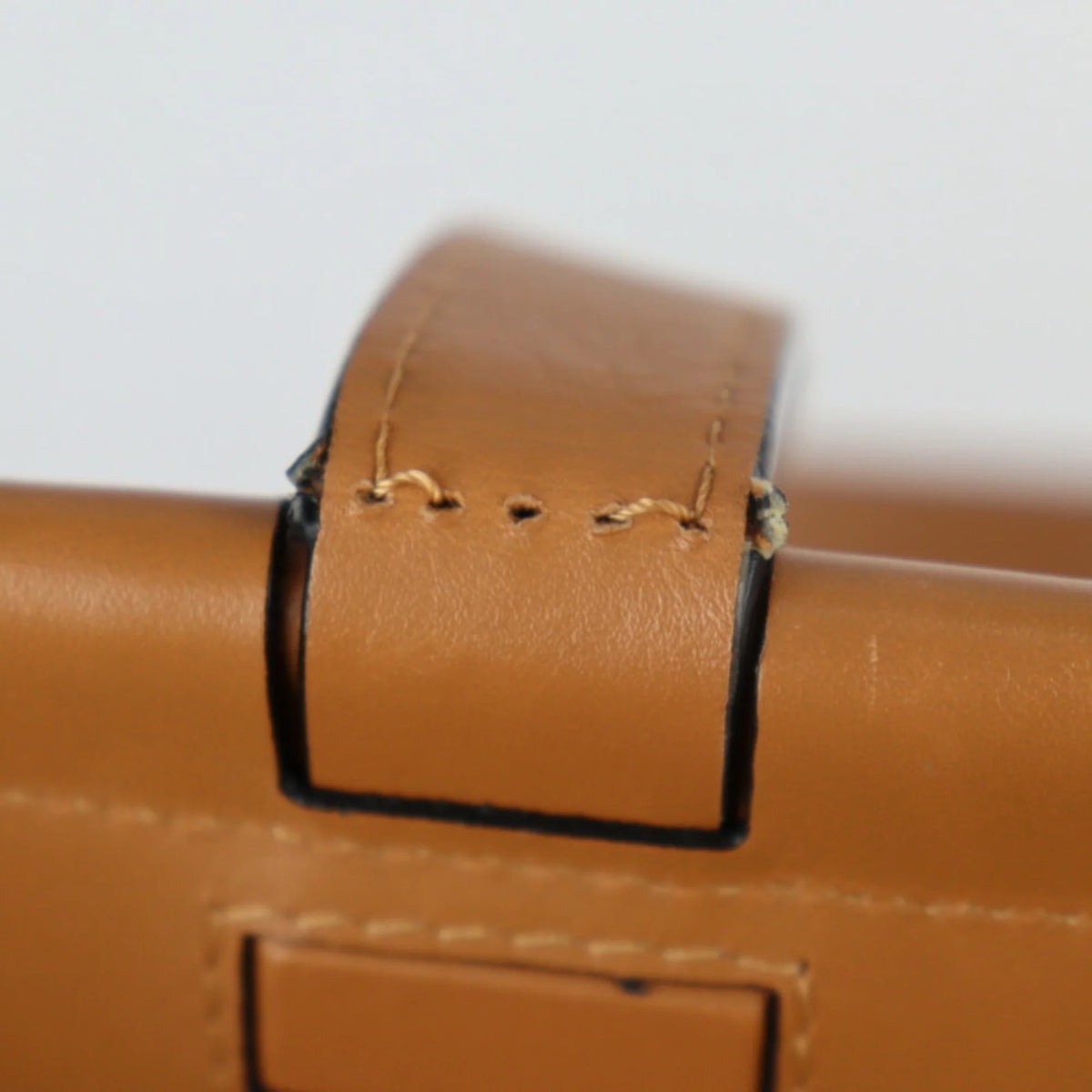 Camel Brown Calf Leather Shoulder Bag M913