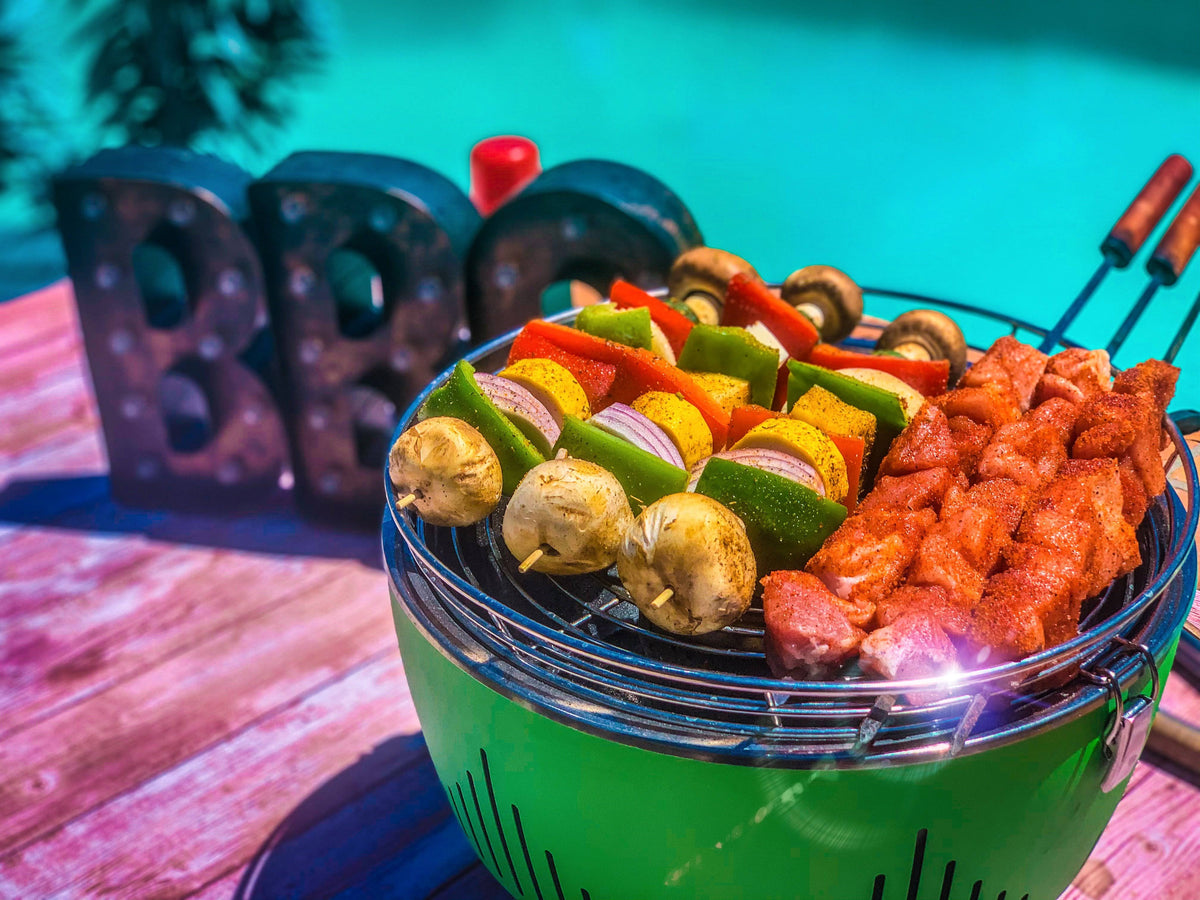 Green Portable Charcoal BBQ Grill with Carrying Bag M901