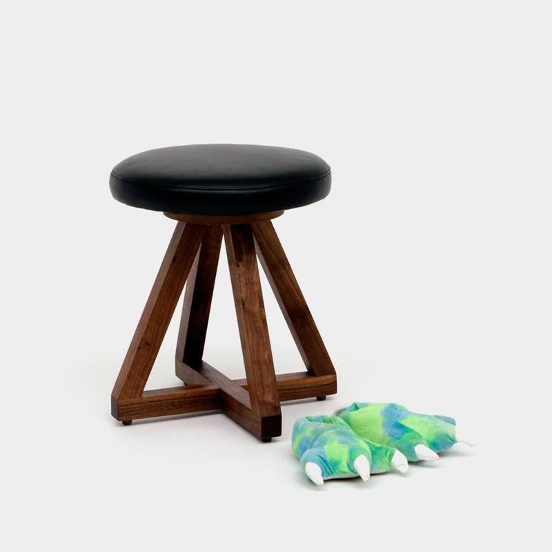 Black Oak Accent Stool R98442