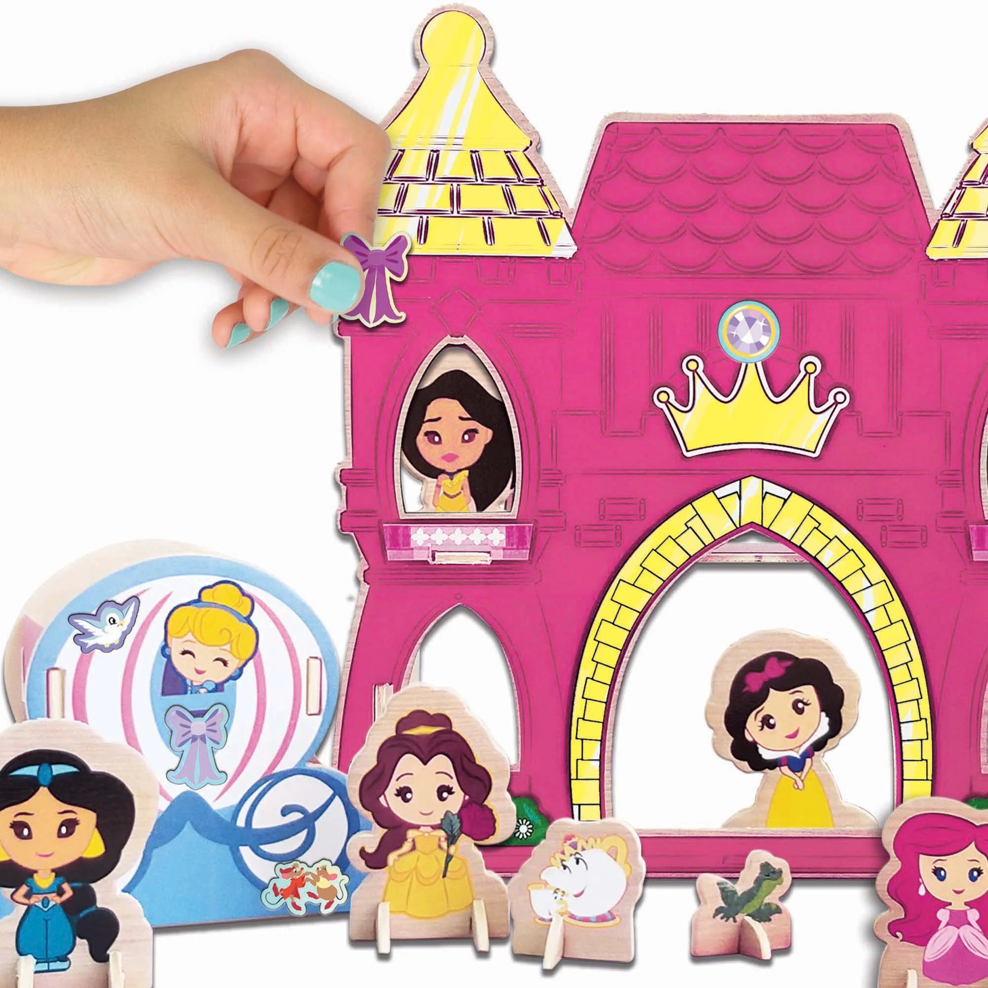 Wood Castle Building and Decorating Set I8438