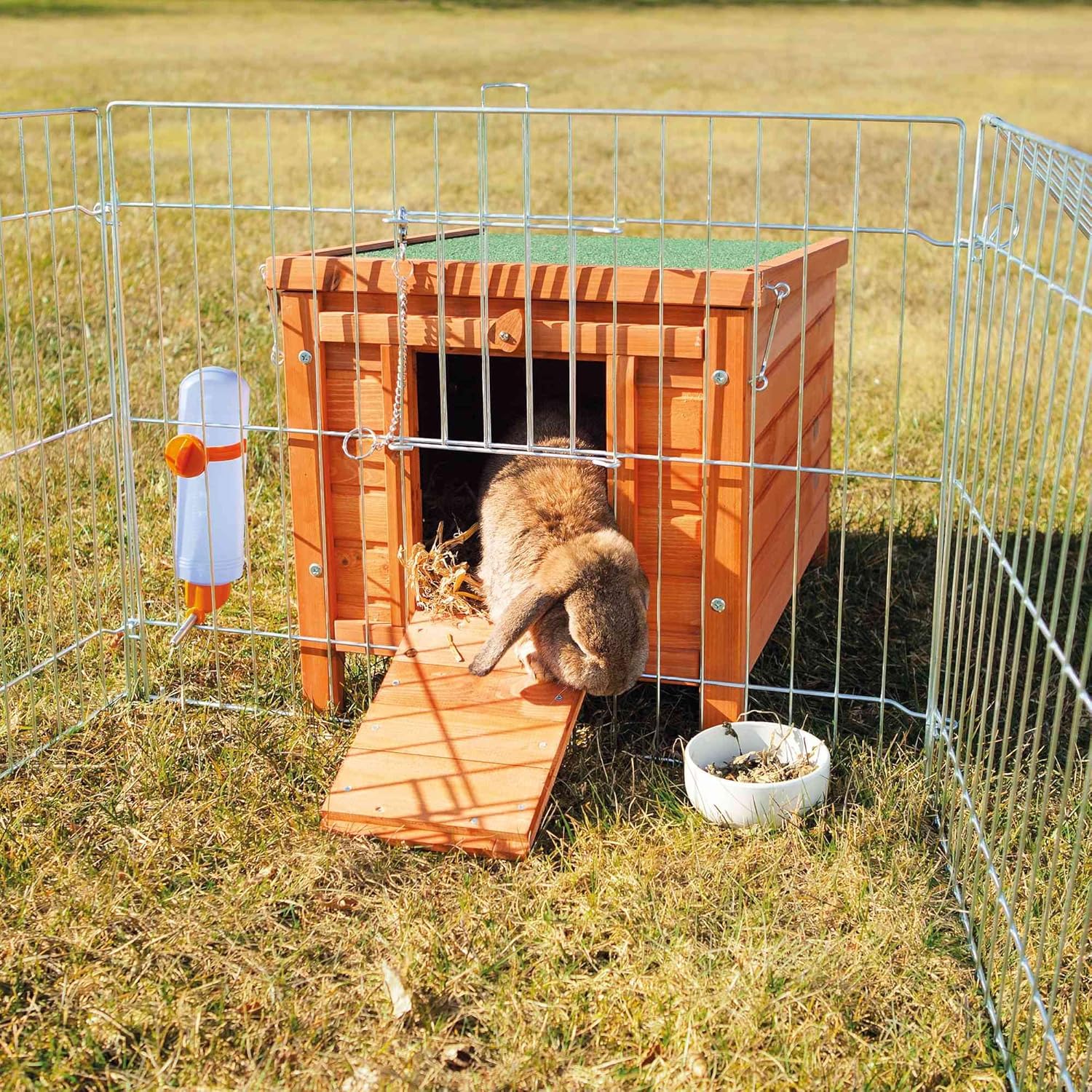 Brown Wooden Small Pet House D738595