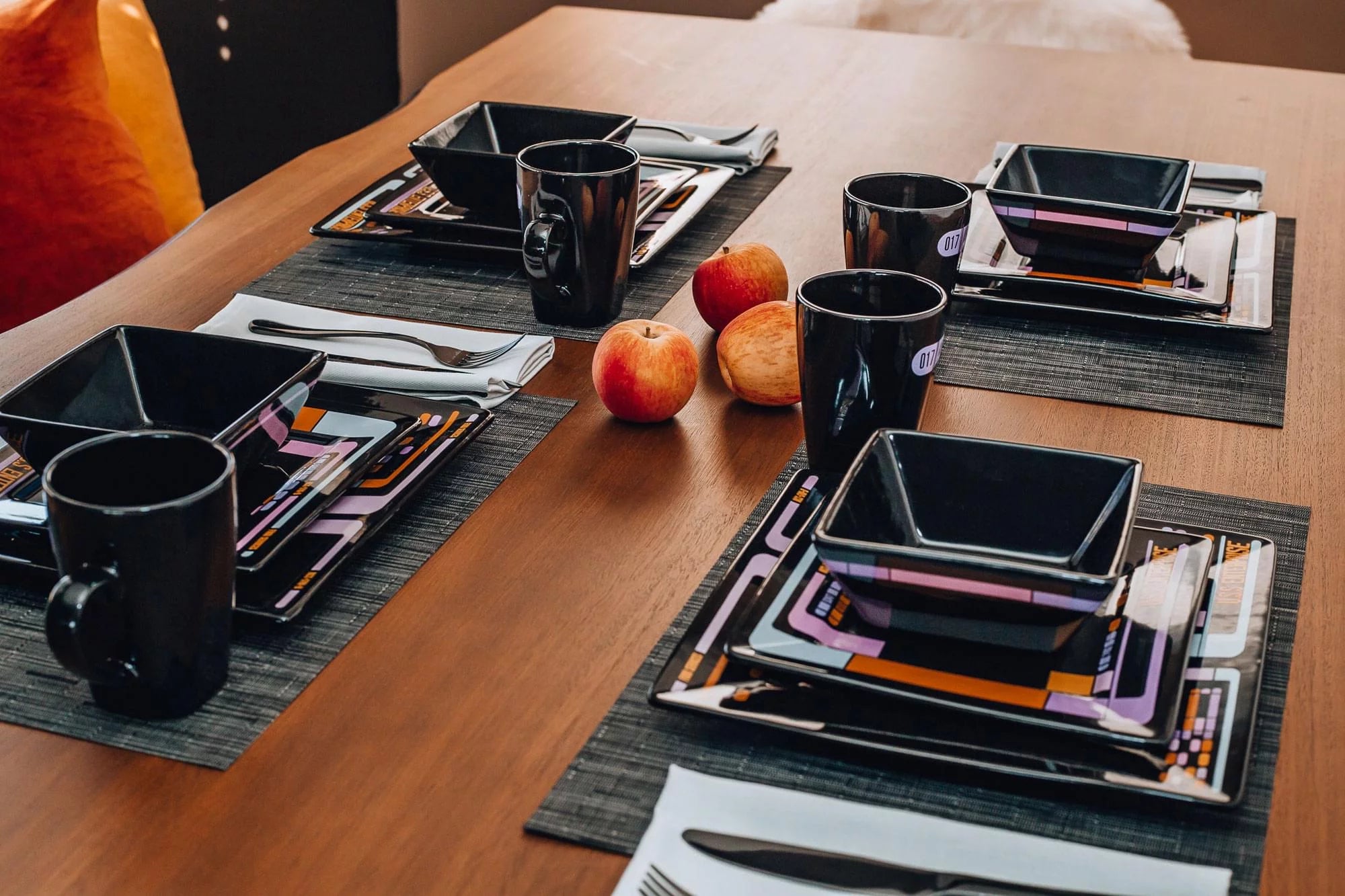 16-Piece Ceramic Dinnerware Set W504