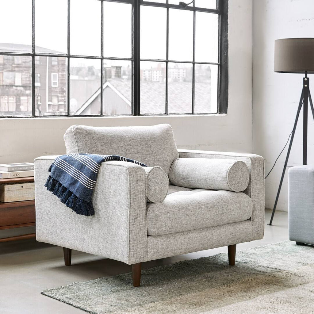 Ivory Tufted Chair with Bolsters S82377