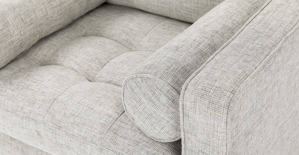 Ivory Tufted Chair with Bolsters S82377