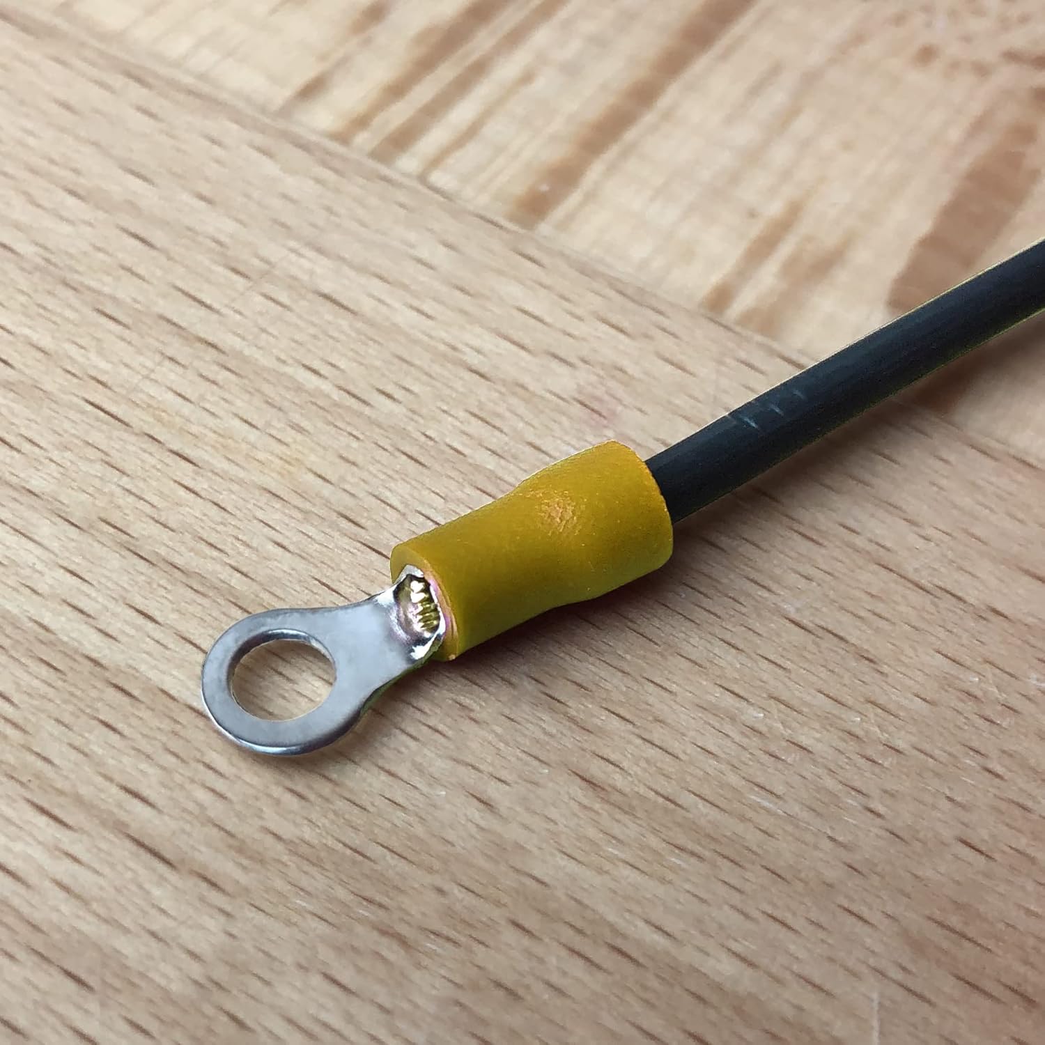 100pcs Insulated Electrical Crimp Connectors (12-10ga Yellow) H755